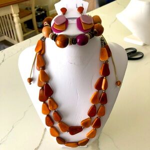 Elegant tan and pink  Beaded Necklace , bracelet and earring Set